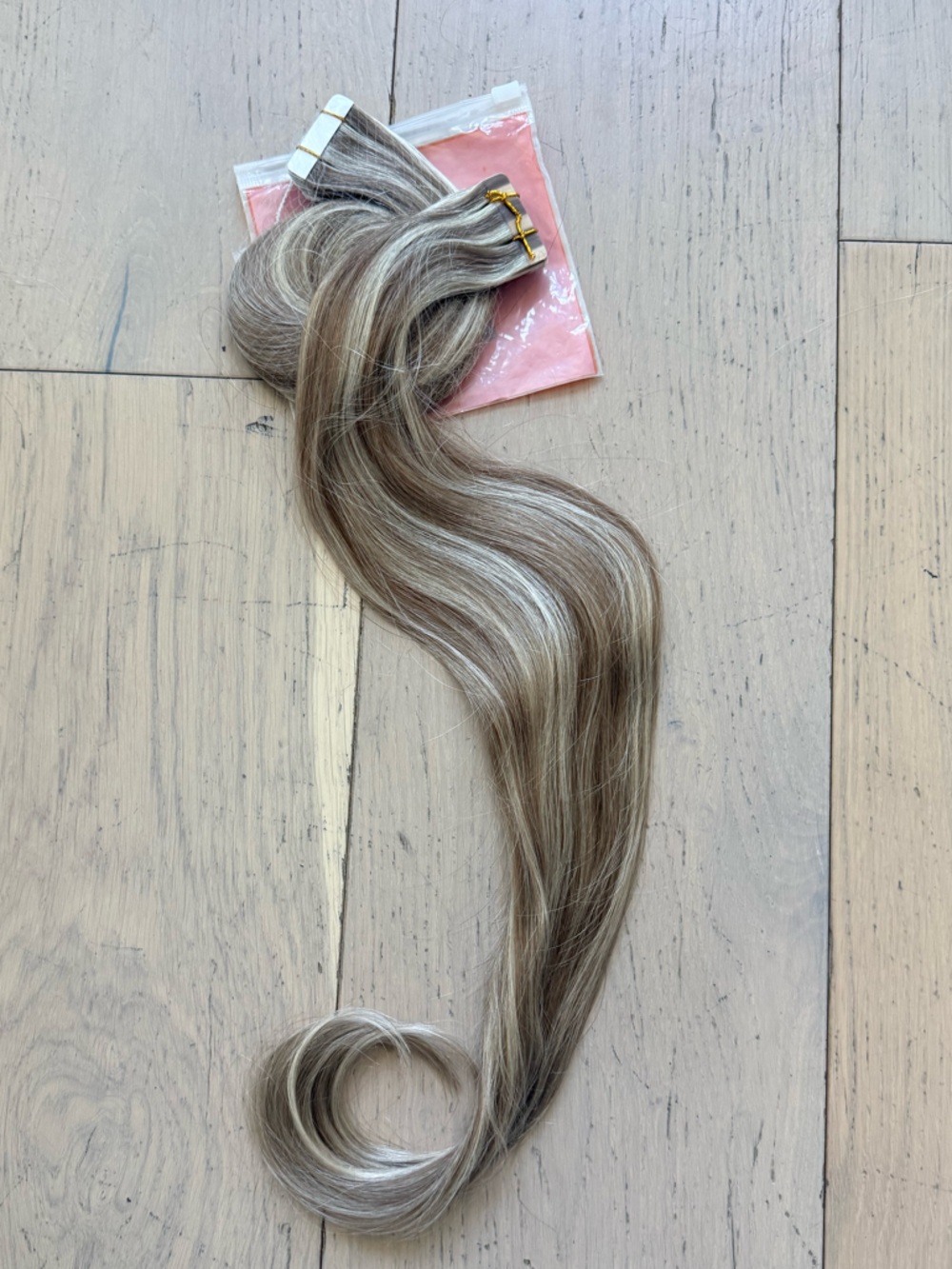 Blonde Tape-In Hair Extension - Natural Blonde